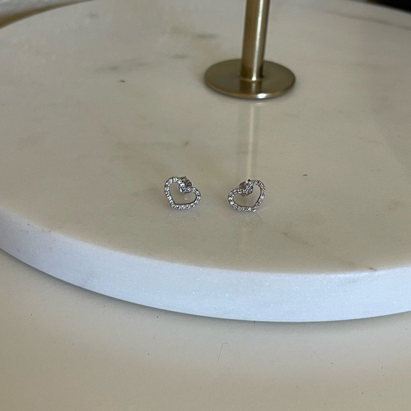 NEW Silver stud earrings small heart shaped - Picture 4 of 5